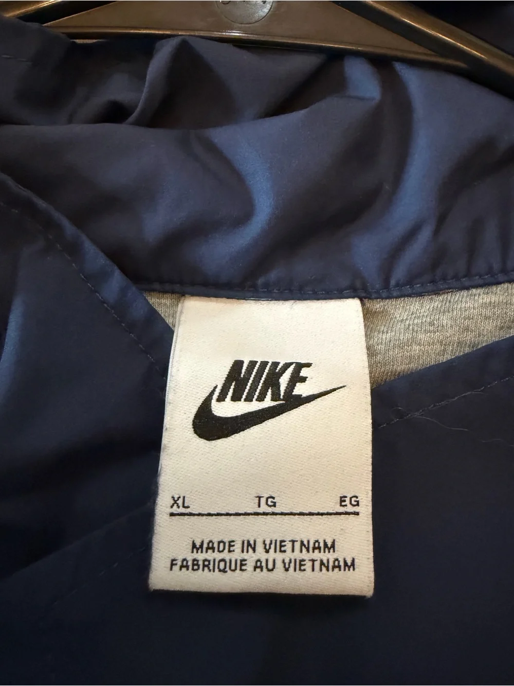 Nike Men's Navy Lightweight Windbreaker Jacket